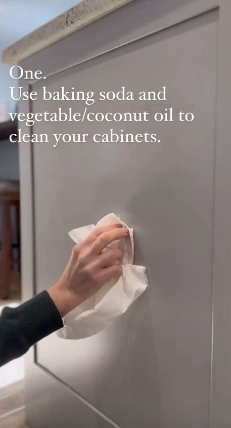 Using baking soda and oil to clean cabinets