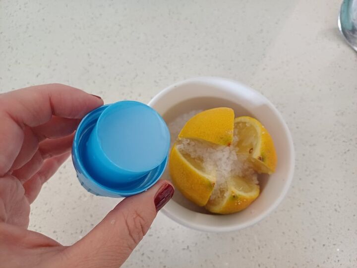 Fabric softener and salt air freshener