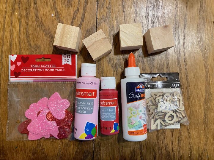 Bloques de amor apilados de San Valentín | Hometalk