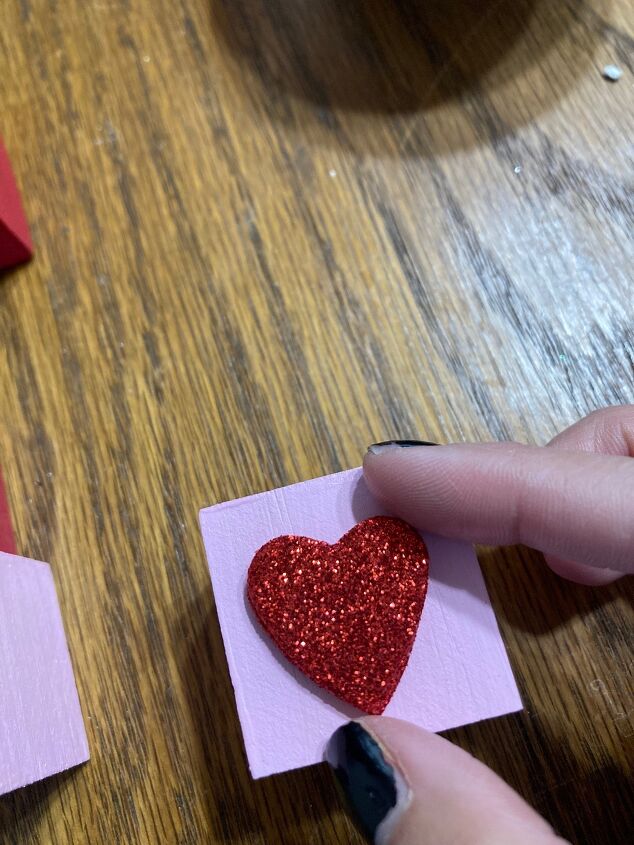 Bloques de amor apilados de San Valentín | Hometalk