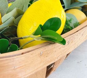 decoracin de primavera con un centro de mesa de limones, centro de mesa de limon