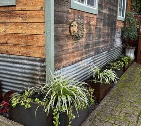 ocultar una monstruosidad pantalla de acero y jardineras