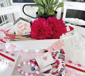 coqueta y divertida una mesa de san valentn en rosa rojo y blanco, Coqueta y divertida Una mesa de San Valent n en rosa rojo y blanco