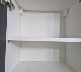 armario de golosinas organizado
