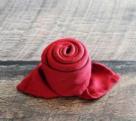 eleva tu mesa con un fcil doblado de servilletas de rosas para san valentn