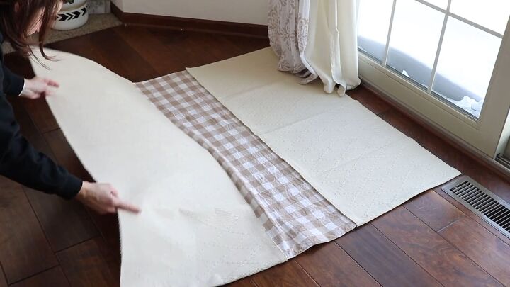 How To Make a Rug From Table Runners: A Cheap and Easy DIY Project ...