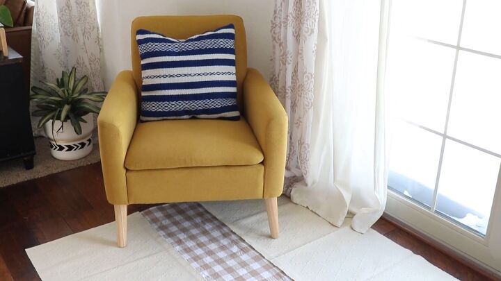 Using Rugs As Table Runners How To Make a Rug From Table Runners: A Cheap and Easy DIY Project ...