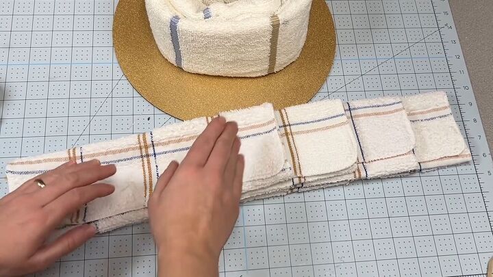 Towel cake tutorial
