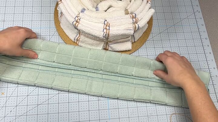 Trifold towel