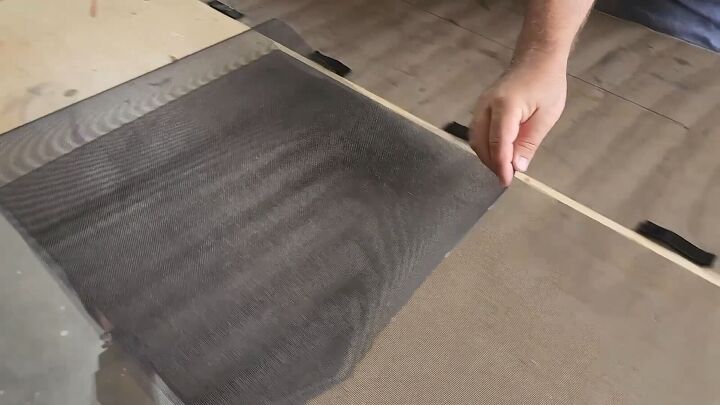 Fold the screen