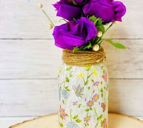 jarrn mason jar con papel de seda, florero mason jar con flores moradas