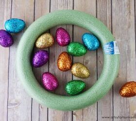 corona de huevos de pascua con purpurina, Corona de Huevos de Pascua DIY