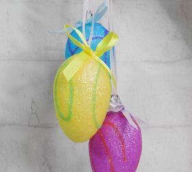 corona de huevos de pascua fcil de hacer y con 3 looks diferentes, colgar huevos de Pascua de poliestireno con cinta