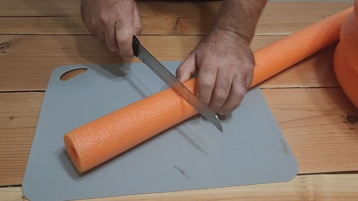 How to cut pool noodles
