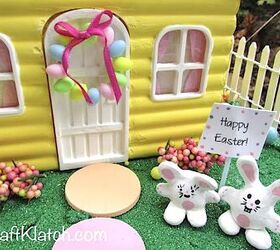 proyecto de resina de pascua de bricolaje de bunny house craft con vdeo, Conejitos de Pascua de cerca en el patio de la casa del conejo de Pascua