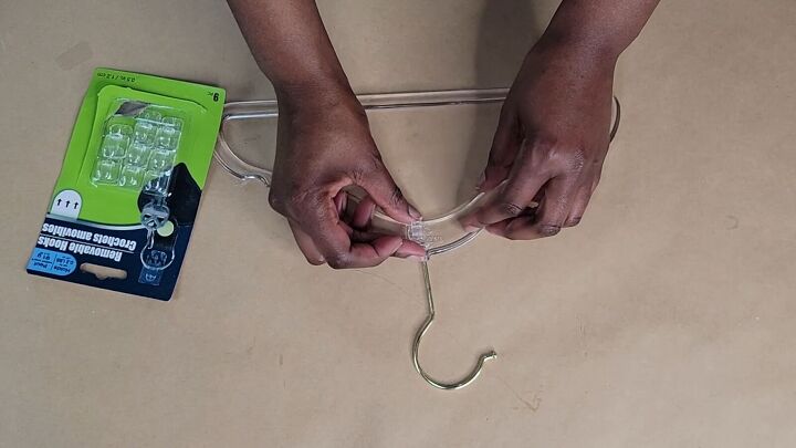 Practical clothes hanger