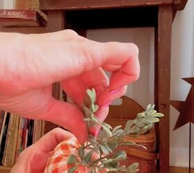 decoracin de pascua cmo transformar una zanahoria de tela de la tienda del dlar