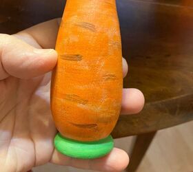 adorable zanahoria pie riser de husillos y madera de desecho