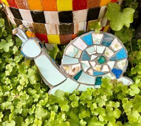 Cómo crear un mosaico de jardín con vajilla vintage