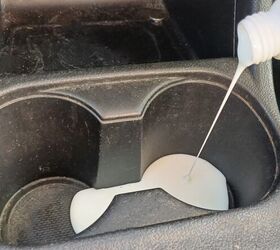 She pours Elmer's glue STRAIGHT into her car's cupholder for this crazy trick