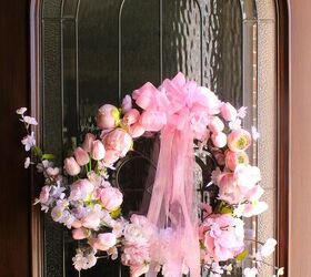 cmo hacer una corona de primavera estilo jardn diy, corona de primavera estilo jardin en la puerta de entrada