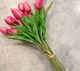cmo usar tela y flores para hacer una corona de primavera, tulipanes rosa brillante
