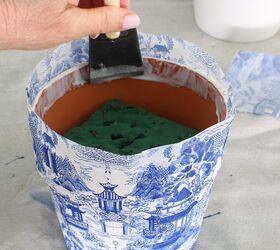 cmo hacer una jardinera de chinoiserie para un topiario hecho a mano, decoupage de servilletas de porcelana sobre maceteros