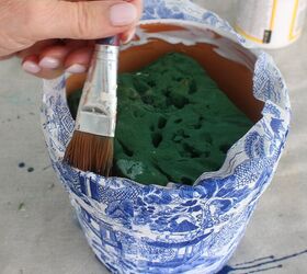 cmo hacer una jardinera de chinoiserie para un topiario hecho a mano, decoupage de servilletas de porcelana sobre maceteros