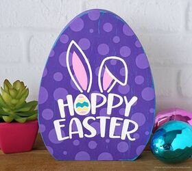 Cartel de huevos de madera con plantilla "Hoppy Easter