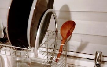 1 Common Kitchen Problem at Meal Time. The Dishes...