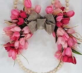 guirnalda de primavera diy fcil de hacer, corona de tulipanes rosas con orejas de conejo
