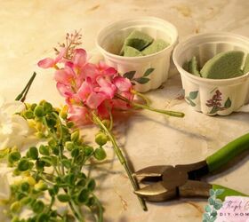 cmo transformar copas de helado arreglos florales primaverales con tazas de t, Floral cortadores florales y tazas de t de imitaci n