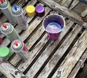 huevos de pascua baados en agua, Pintura lista