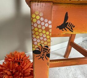 pintar muebles con pintura en aerosol, Orange Oak Chair Left Leg