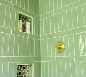 cmo diseamos nuestra pequea ducha wet room a life unfolding, Azulejo verde en una peque a habitaci n h meda