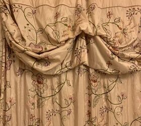 Flores bordadas enmarcadas de tela de cortina de ducha