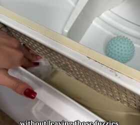 laundry hacks, Using a dryer sheet to remove hair from the lint vent
