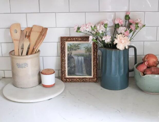 DIY picture frame by This Dear Casa