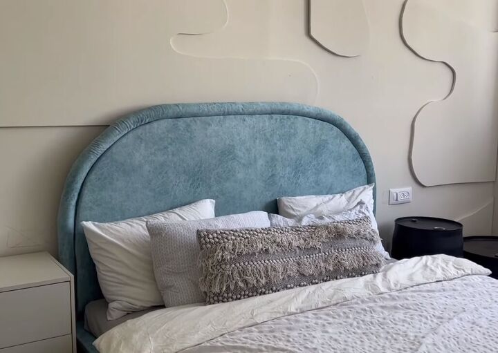 Pool noodle headboard by Fashion Attack