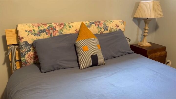 Reversible headboard ideas