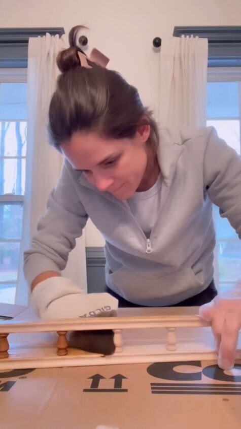 diy mini bookshelf, Applying wood stain