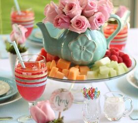 tissue decoupage glass plates un regalo que mam atesorar, Mesa de mayo en tonos pastel con rosas rosas en tetera