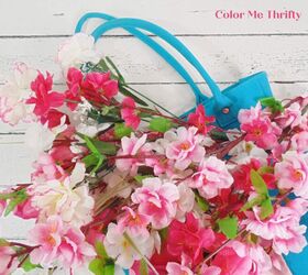 guirnalda de bolsos de verano reciclados fcil y rpida, corona de flores de verano de lona azul con flores rosas