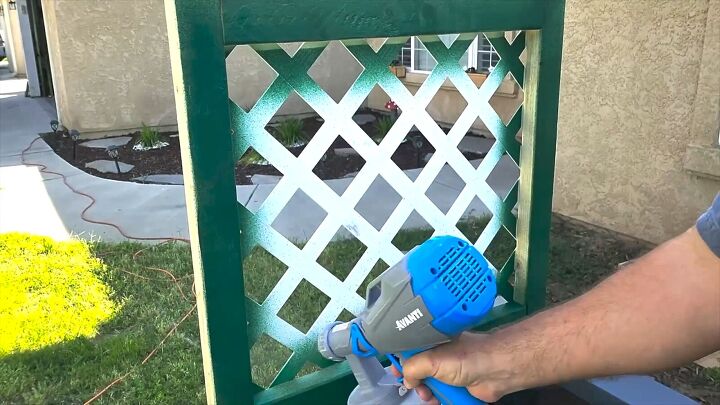 Outdoor decor on a budget