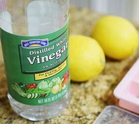 This 10-minute hack starts with freezing vinegar in an ice cube tray (smart!)