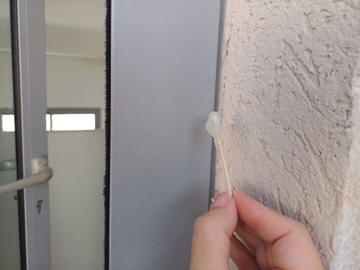 Non-toxic pest control