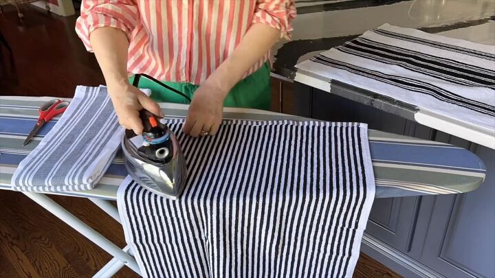 How to make tea towel curtains