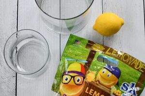 Grab a bag of lemons for this easy but GORG summer hack