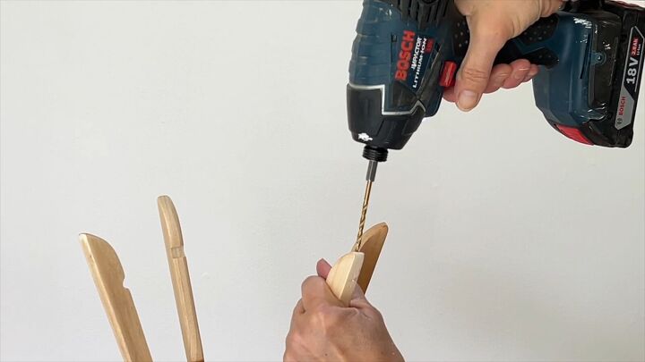 DIY wooden hanger crafts