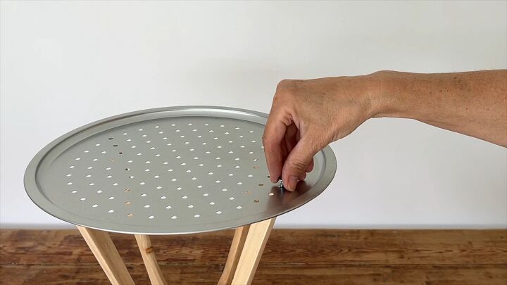 Clothes hanger repurposing ideas